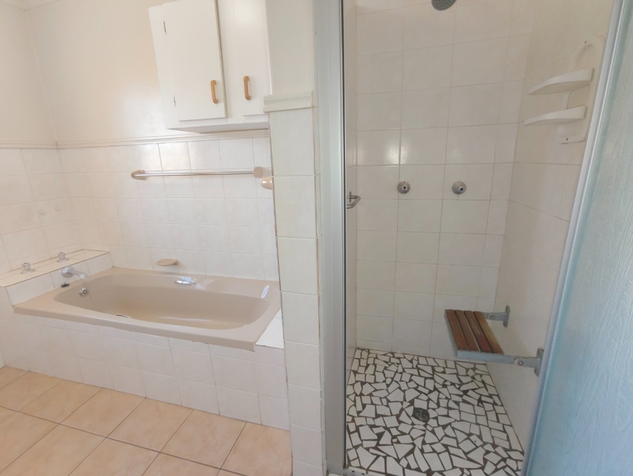 To Let 2 Bedroom Property for Rent in Fleurdal Free State